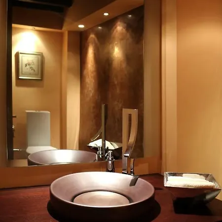 Modern Chalet In Parnassus
